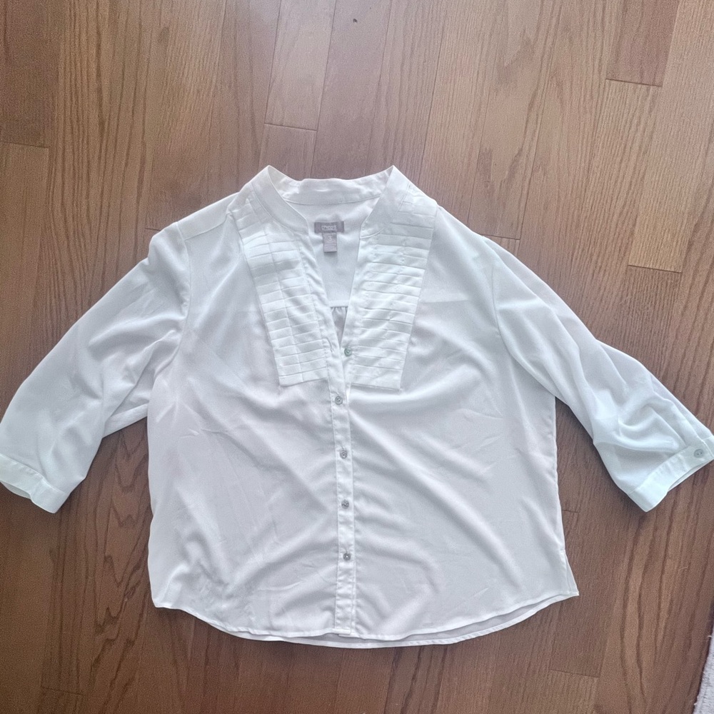 Chico's White Blouse  
Pleated Detail plus size 3 Wardrobe Essential • Comfort